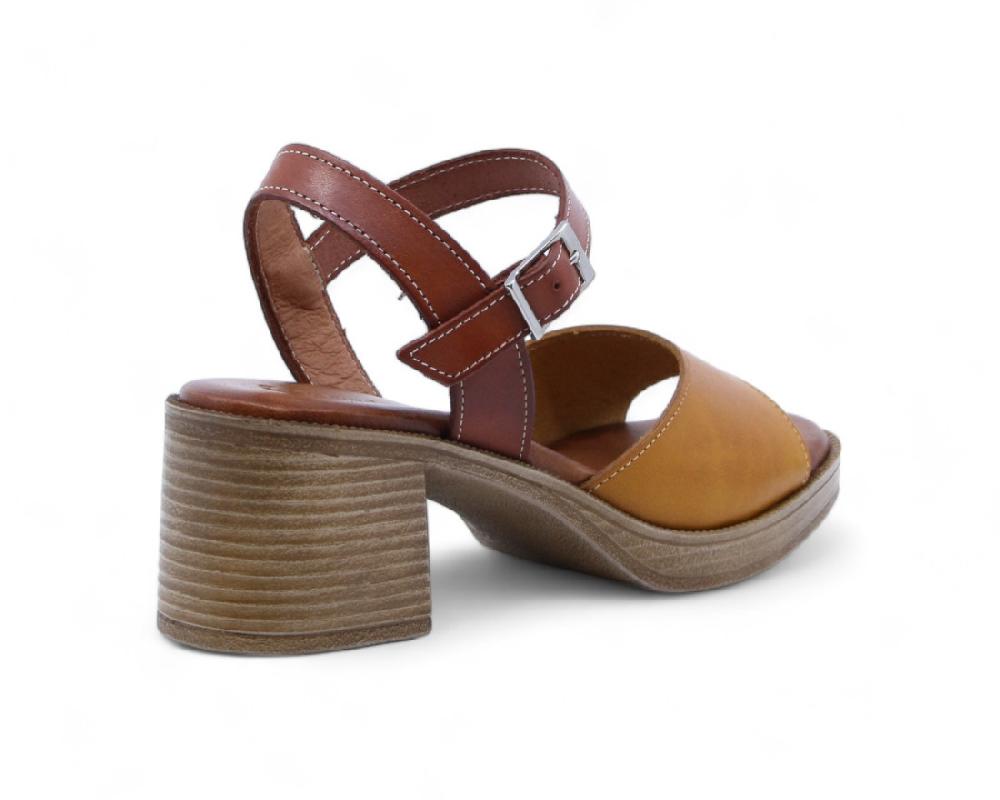 Raquel Perez Sandalia Tacón Pasatiempo Mostaza Mujer