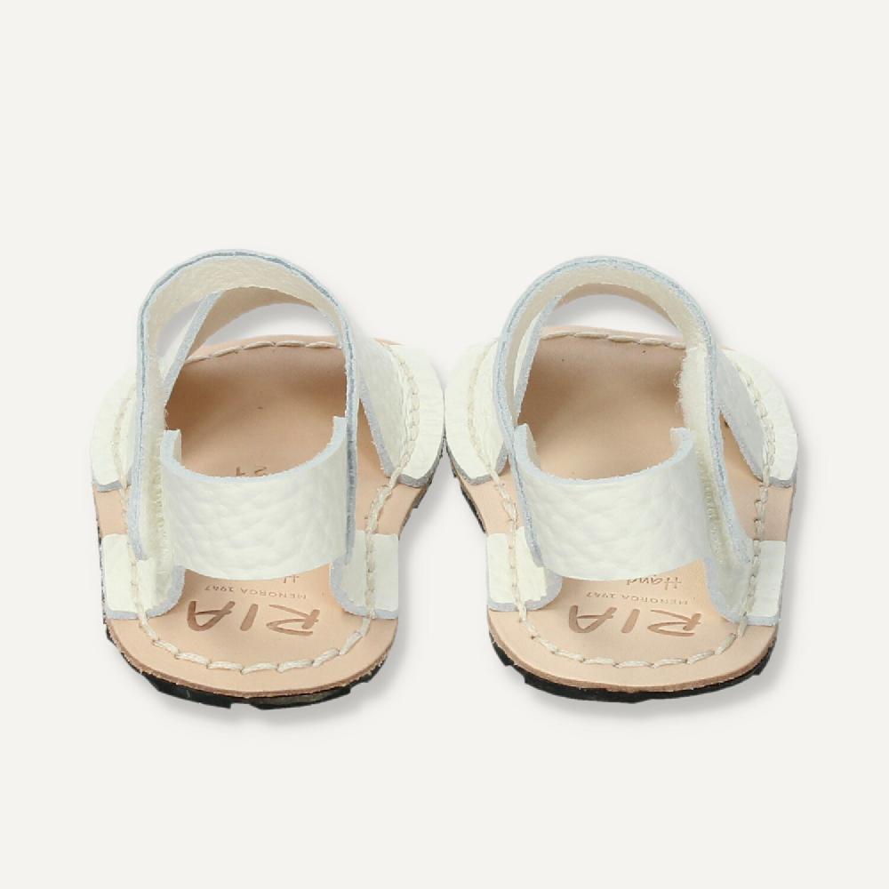 Ria Menorca Menorquina Minimalista Respetuosa Blanco