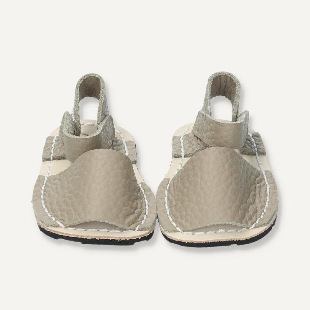 Ria Menorca Menorquina Minimalista Respetuosa Taupe