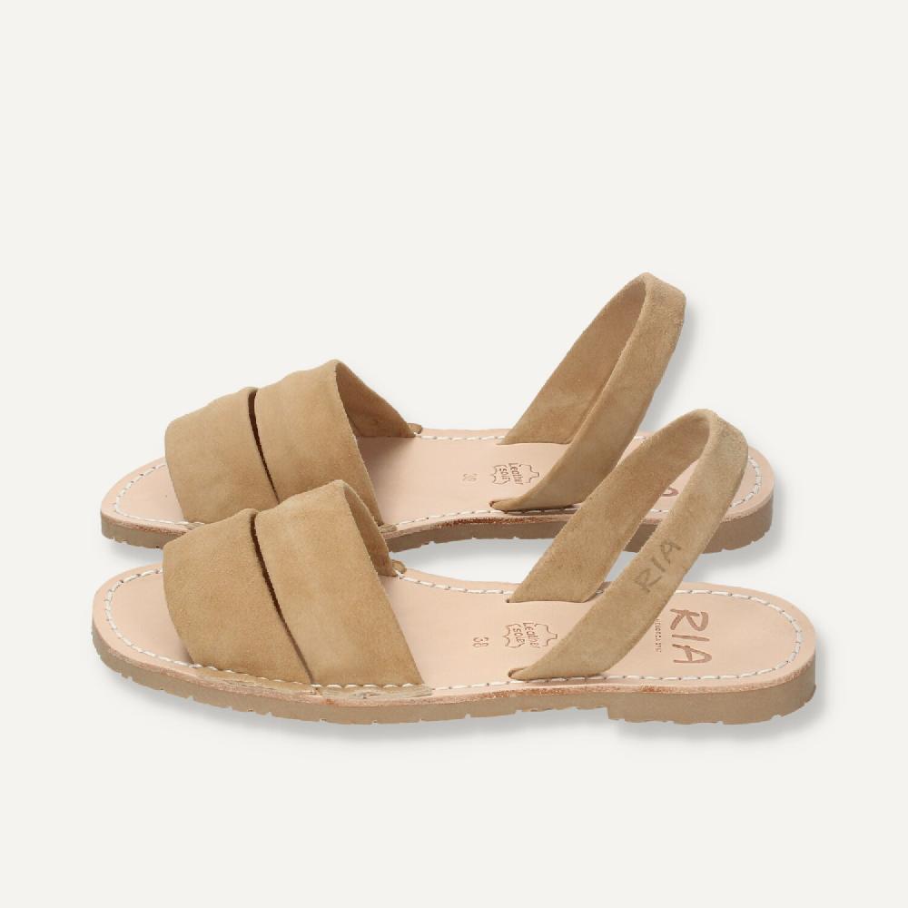 Ria Menorca Menorquina mujer Dragonera Marrón