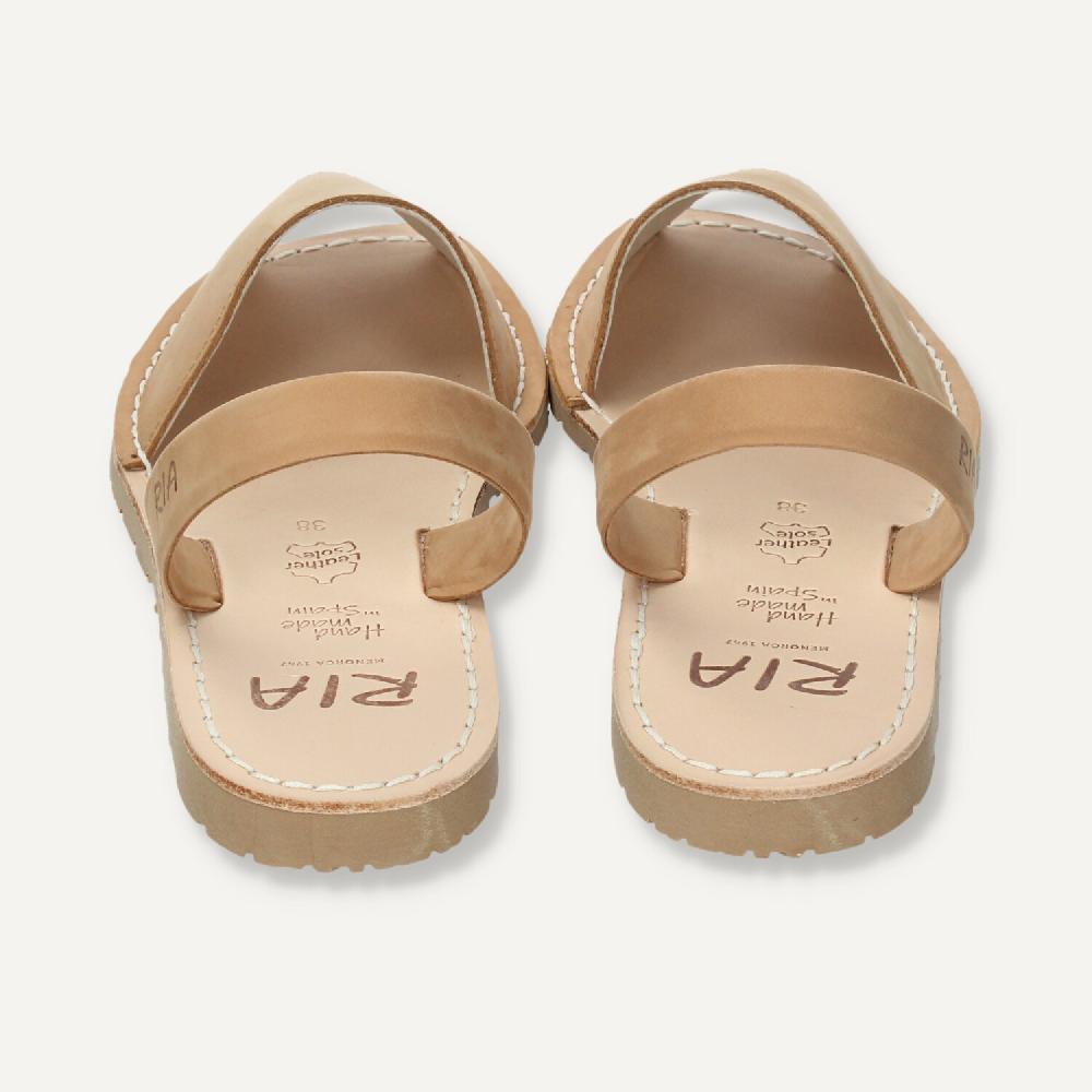 Ria Menorca Menorquina Mujer Menorca Cuero