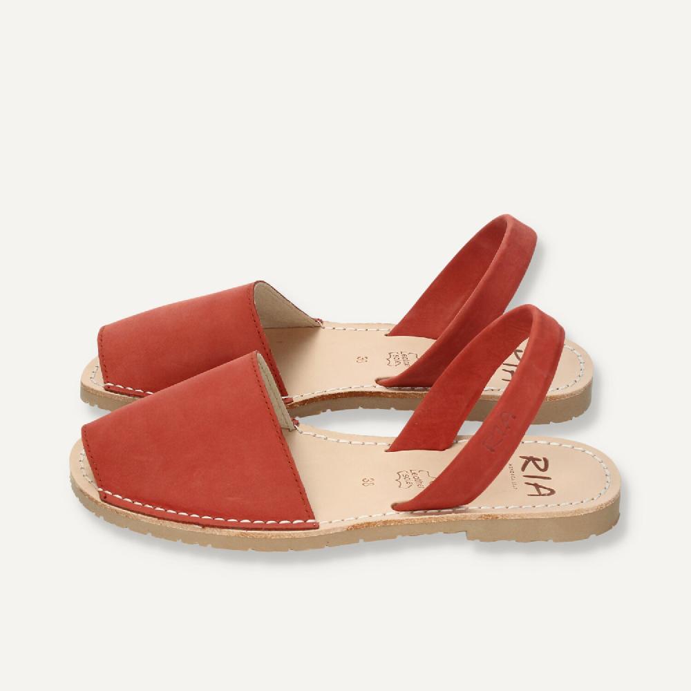 Ria Menorca Menorquina mujer Menorca Terracota