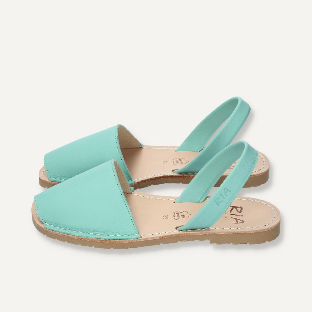 Ria Menorca Menorquina mujer Menorca Turquesa