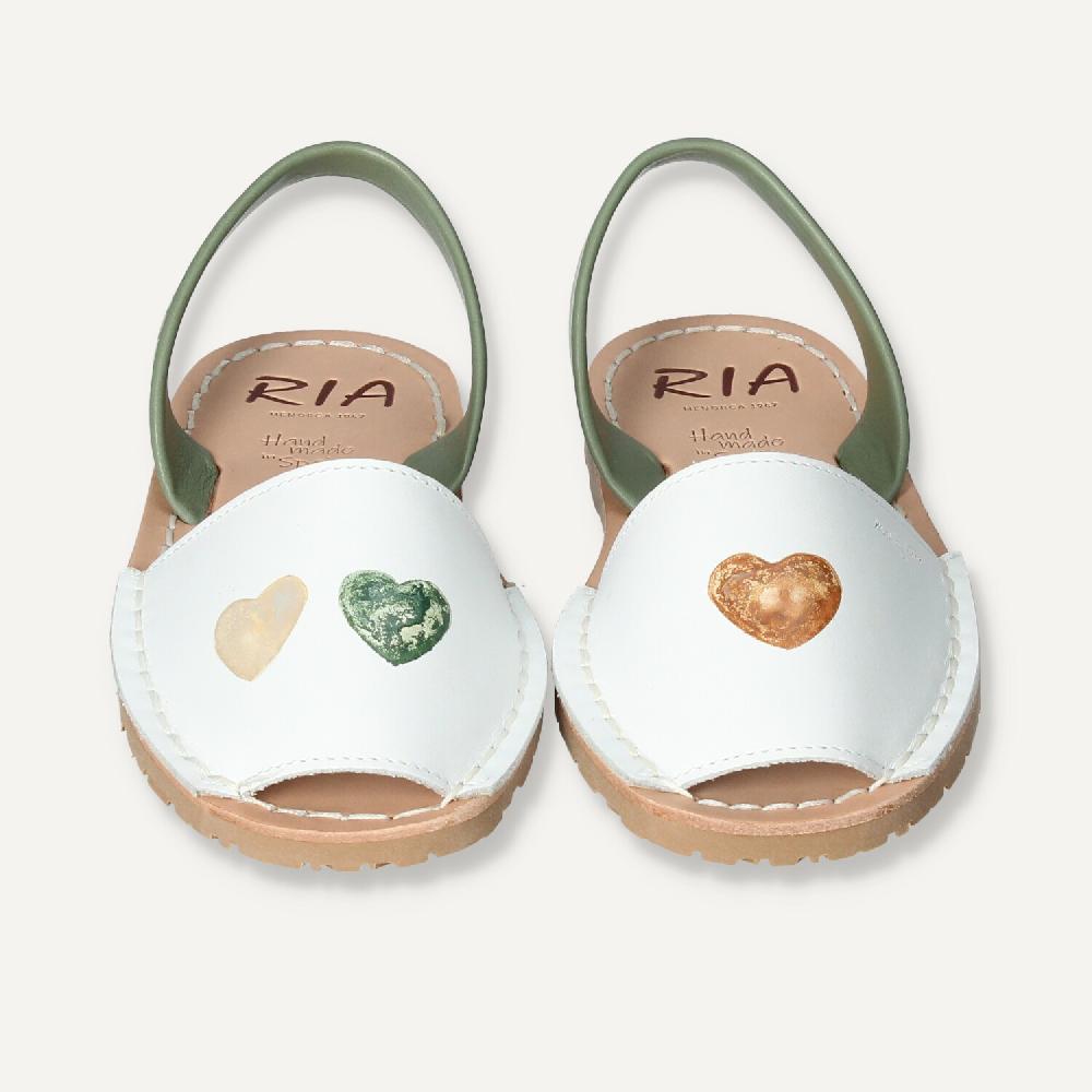 Ria Menorca Menorquina Niña Pintado Corazones