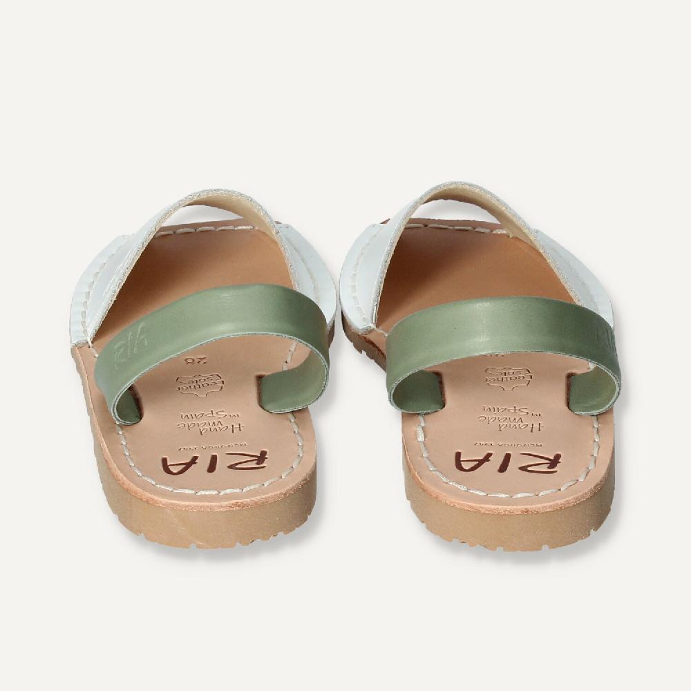 Ria Menorca Menorquina Niña Pintado Corazones