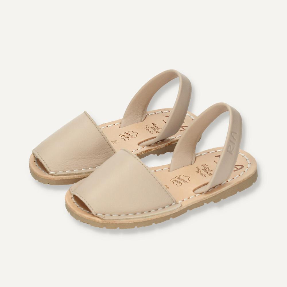 Ria Menorca Menorquina Niño Menorca Arena