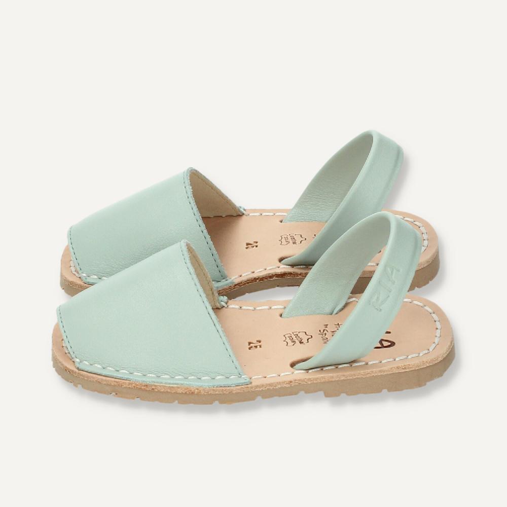 Ria Menorca Menorquina niño Menorca Jade