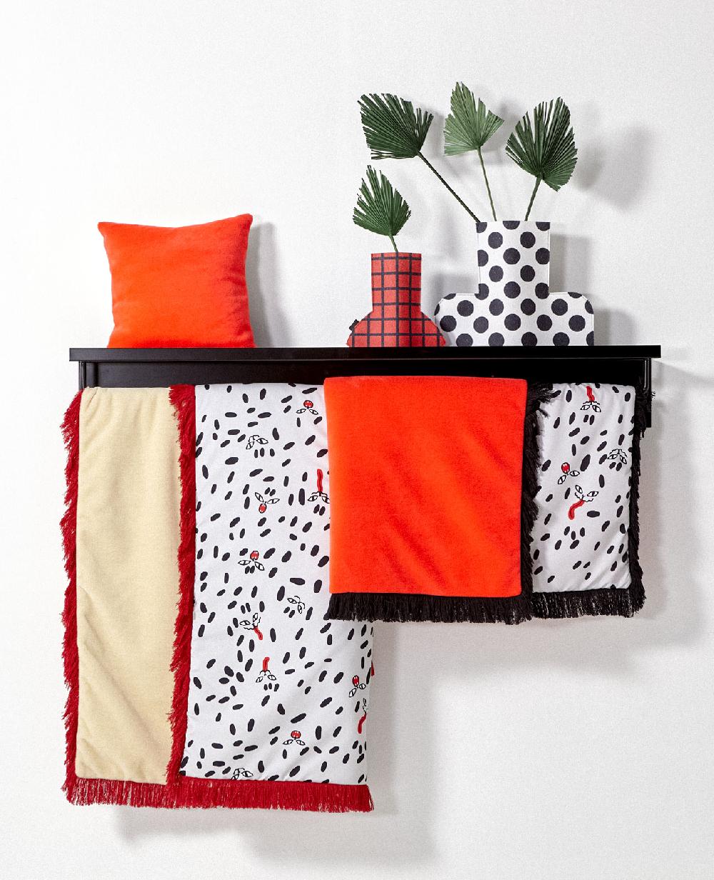 Sancal Tápame Mucho S					 					Wild Dots