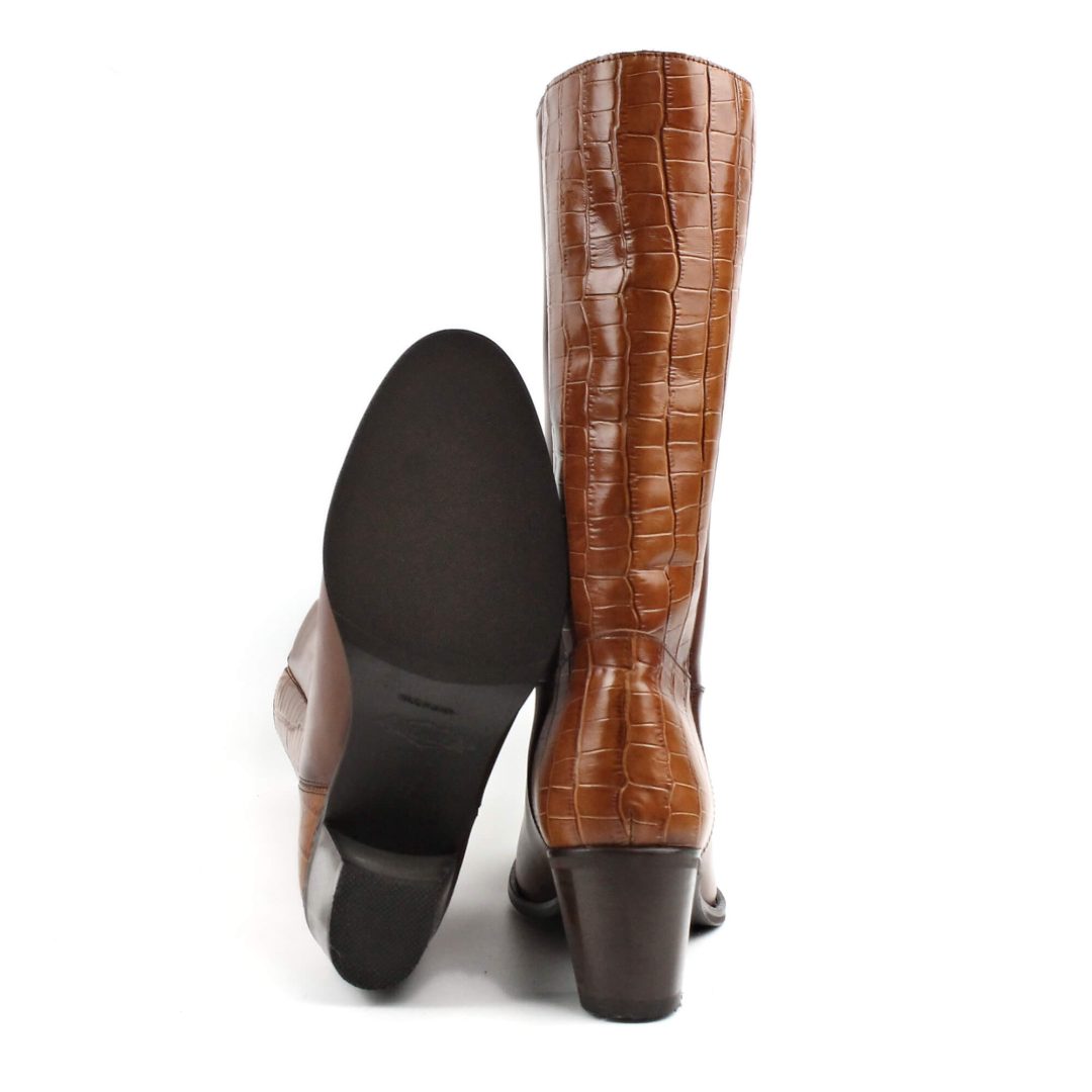 Segarra Marisa Cuero