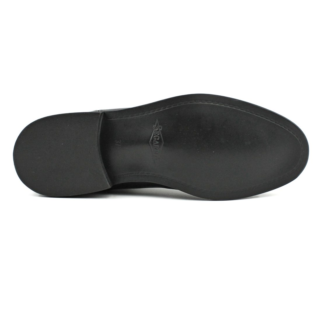 Segarra Mónica Negro