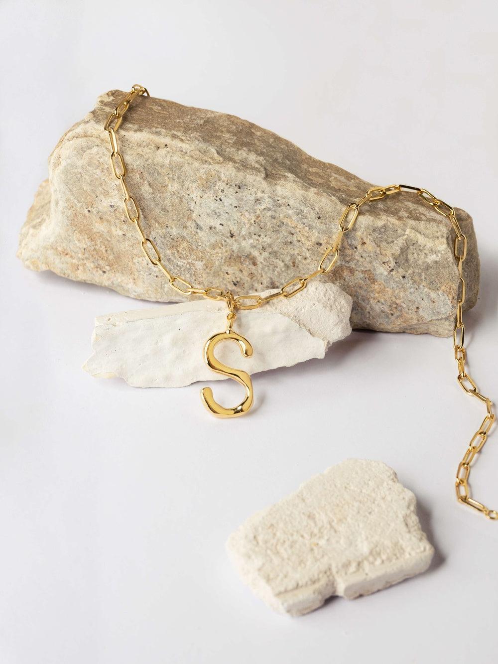 Singularu Collar Personalizado Chic Letter XL Acero Baño Oro