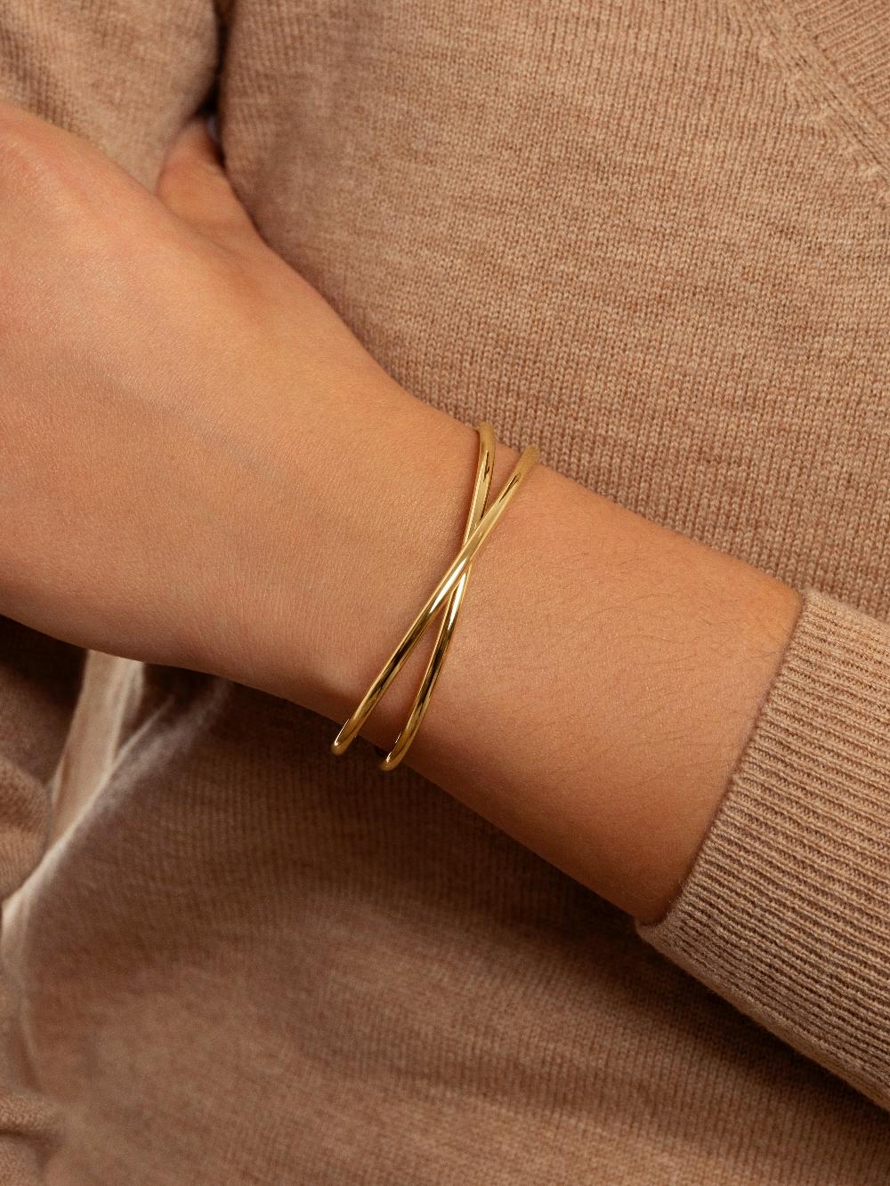 Singularu Brazalete Cruzado Acero Baño Oro