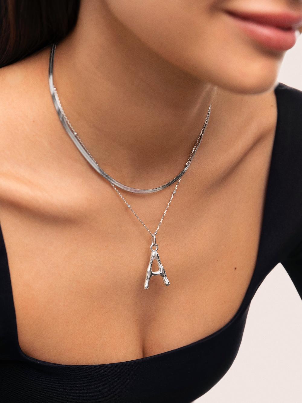 Singularu Charm Letter XL