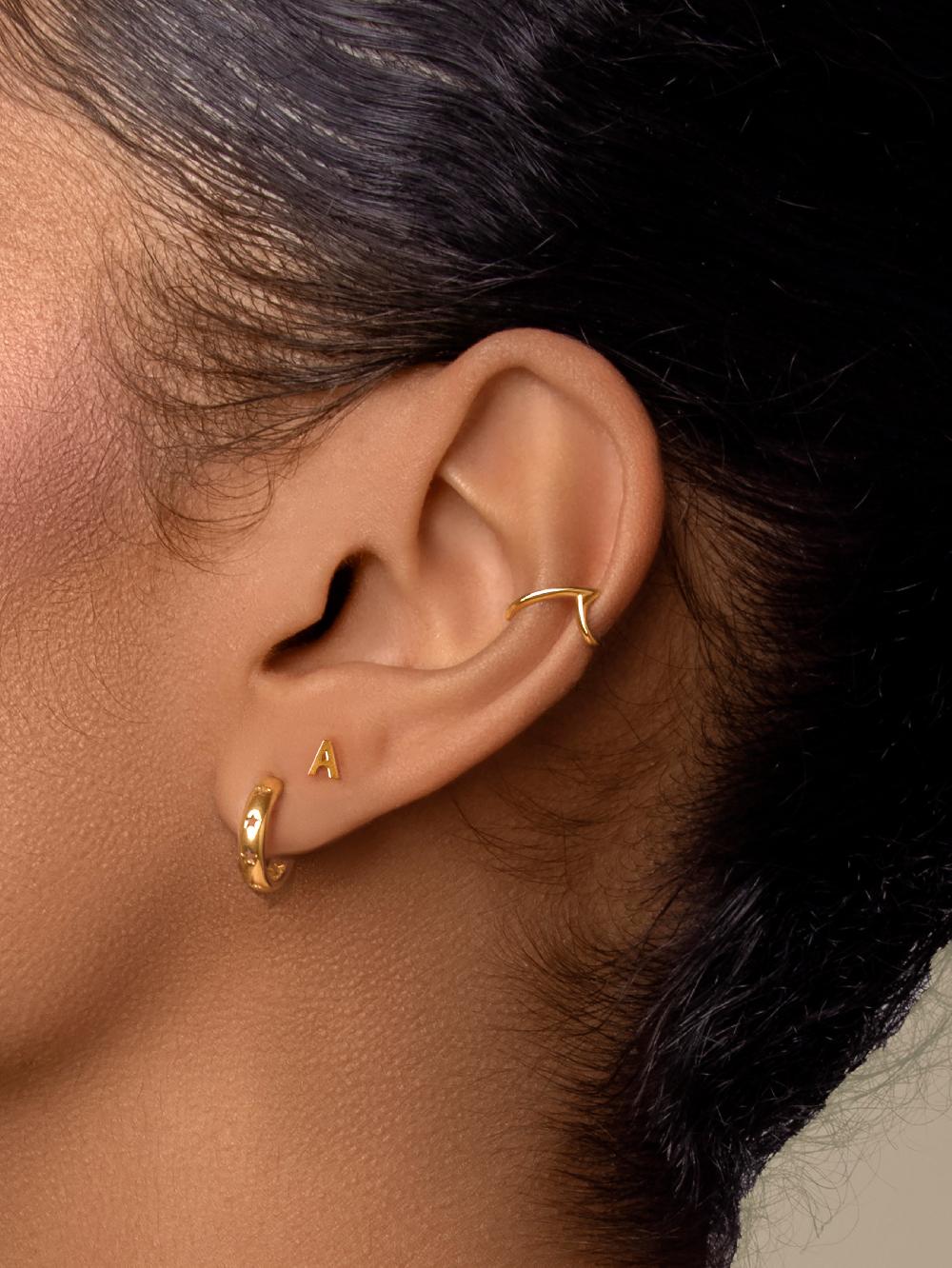 Singularu Pendiente Suelto Letter Plata Baño Oro