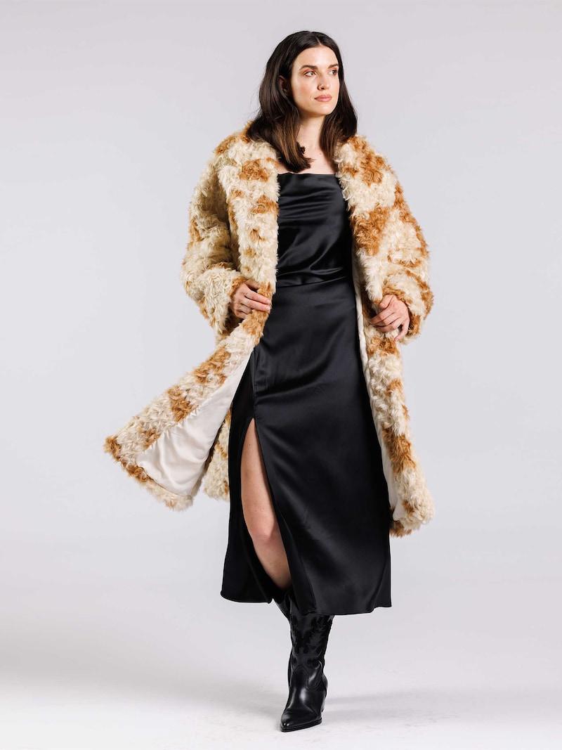 Sinned X About You Abrigo De Invierno 'Alise' FREAKY NATION En Beige