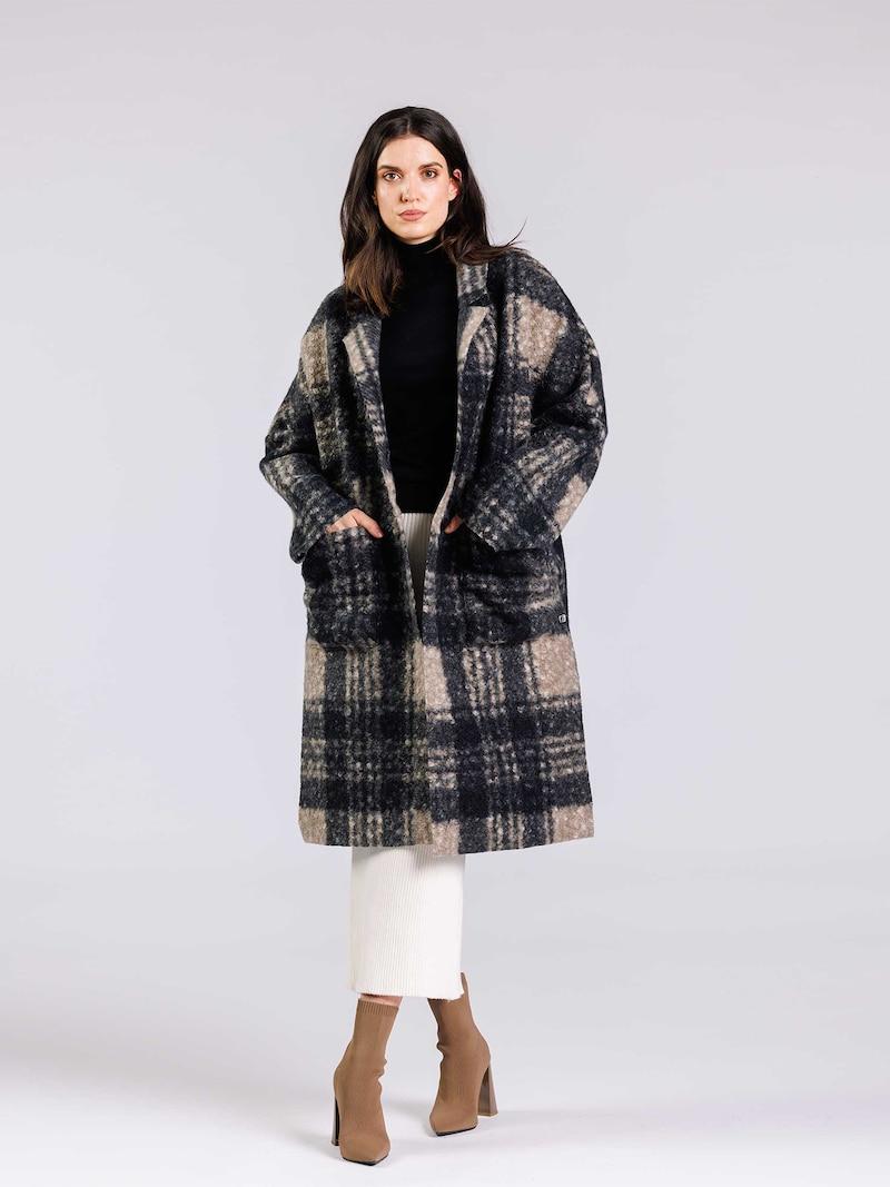 Sinned X About You Abrigo De Invierno 'Check Girl' FREAKY NATION En Azul Oscuro