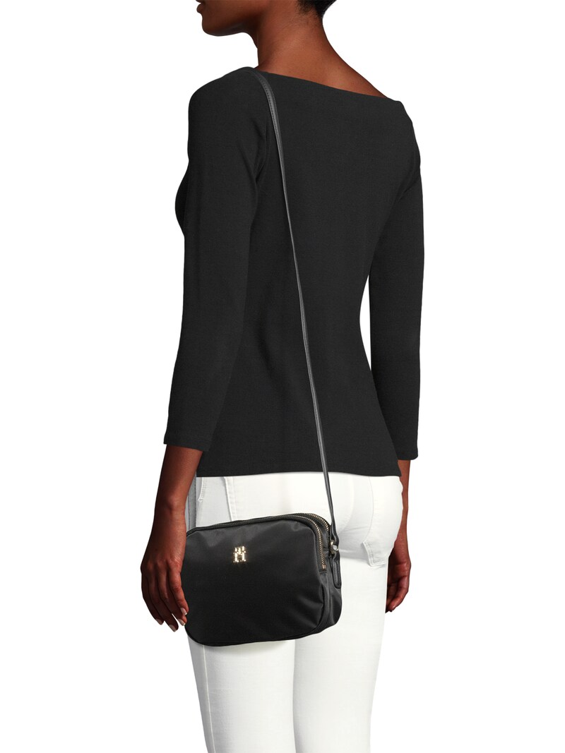 Sinned X About You Bolso De Hombro 'Poppy' TOMMY HILFIGER En Negro