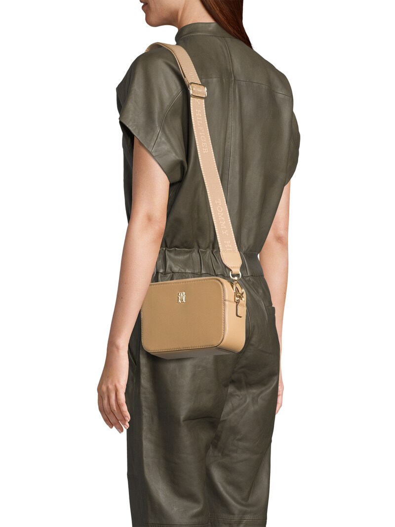 Sinned X About You Bolso De Hombro TOMMY HILFIGER En Marrón Claro