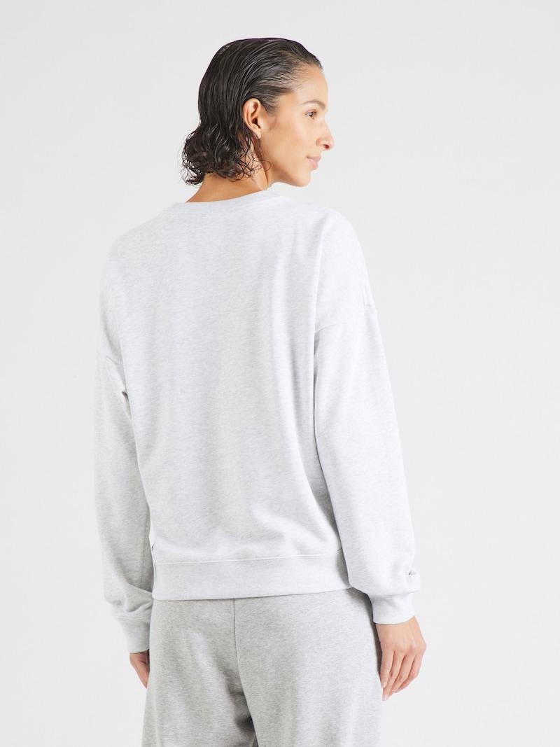 Sinned X About You Camiseta Deportiva ADIDAS SPORTSWEAR En Gris Claro