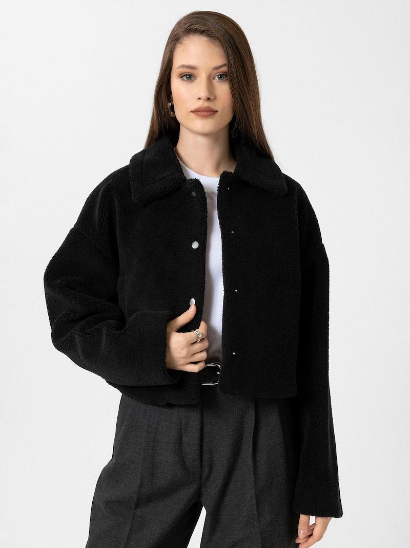 Sinned X About You Chaqueta De Entretiempo 'Evelyn' Antioch En Negro