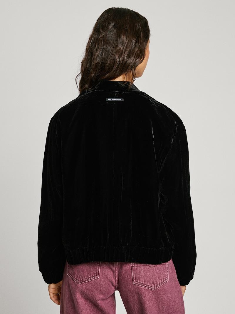 Sinned X About You Chaqueta De Entretiempo 'Fallon' Pepe Jeans En Negro