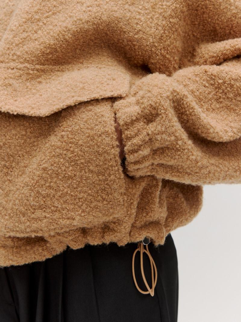 Sinned X About You Chaqueta De Entretiempo 'Machi' EDITED En Beige Camelo