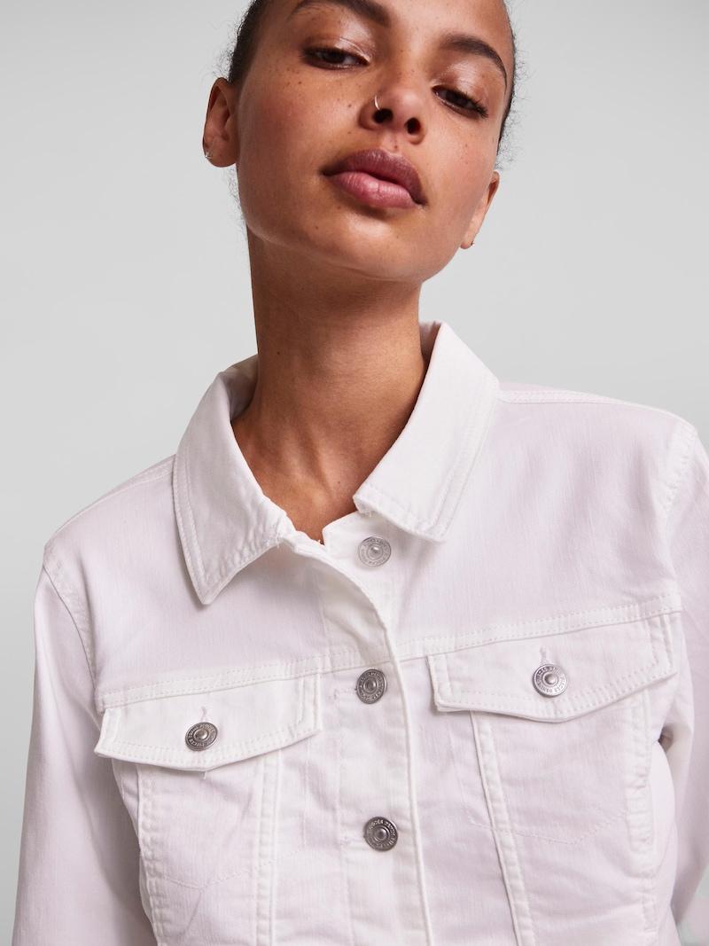 Sinned X About You Chaqueta De Entretiempo PIECES En Blanco Denim