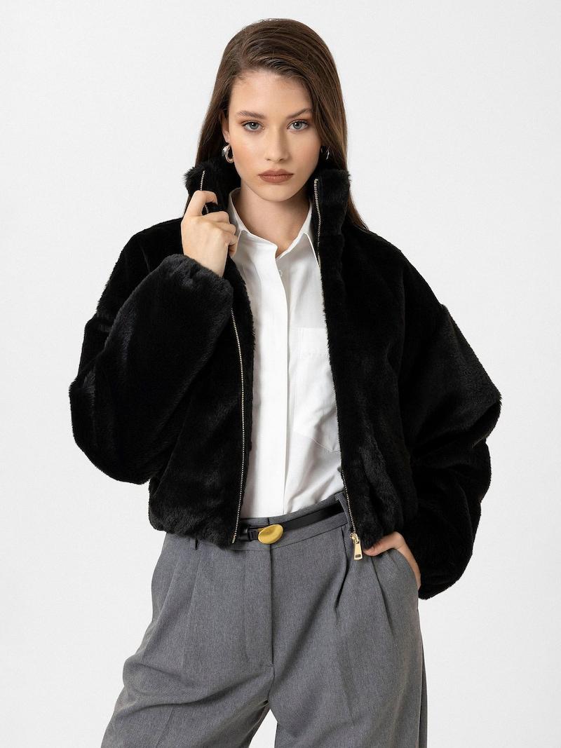 Sinned X About You Chaqueta De Invierno 'Camilla' Antioch En Negro