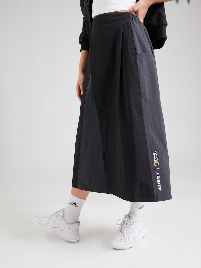 Sinned X About You Falda Deportiva ADIDAS TERREX En Negro