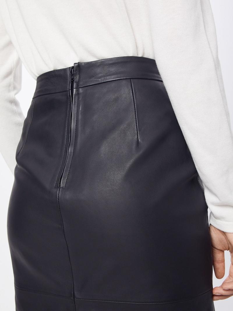 Sinned X About You Falda 'Mally' SELECTED FEMME En Negro