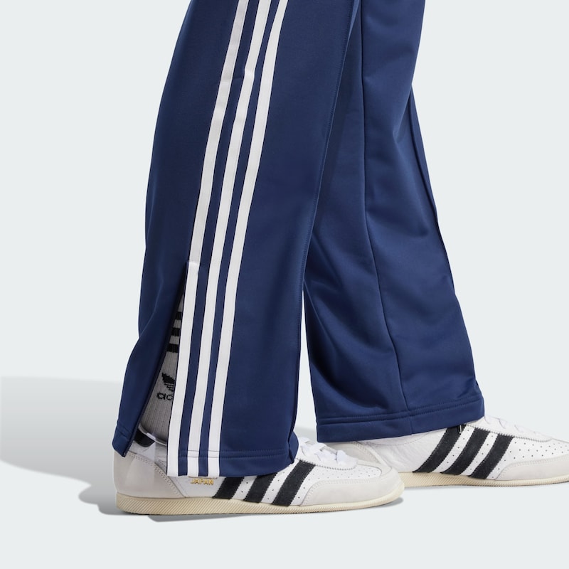 Sinned X About You Loosefit Pantalón 'Adicolor Classics Firebird' ADIDAS ORIGINALS En Azul Oscuro