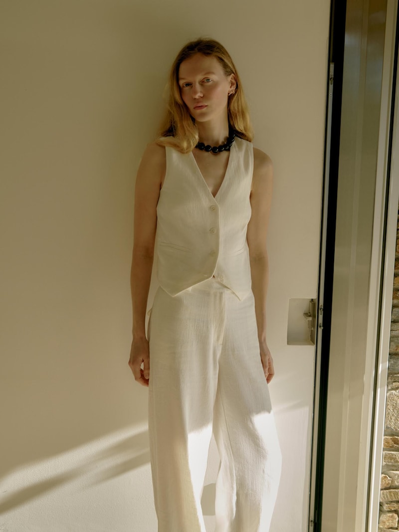 Sinned X About You Loosefit Pantalón Chino ABOUT YOU X Marie Von Behrens En Blanco