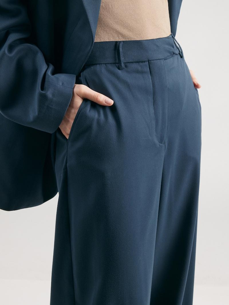 Sinned X About You Loosefit Pantalón Chino 'Cocoon' REMAIN En Marino