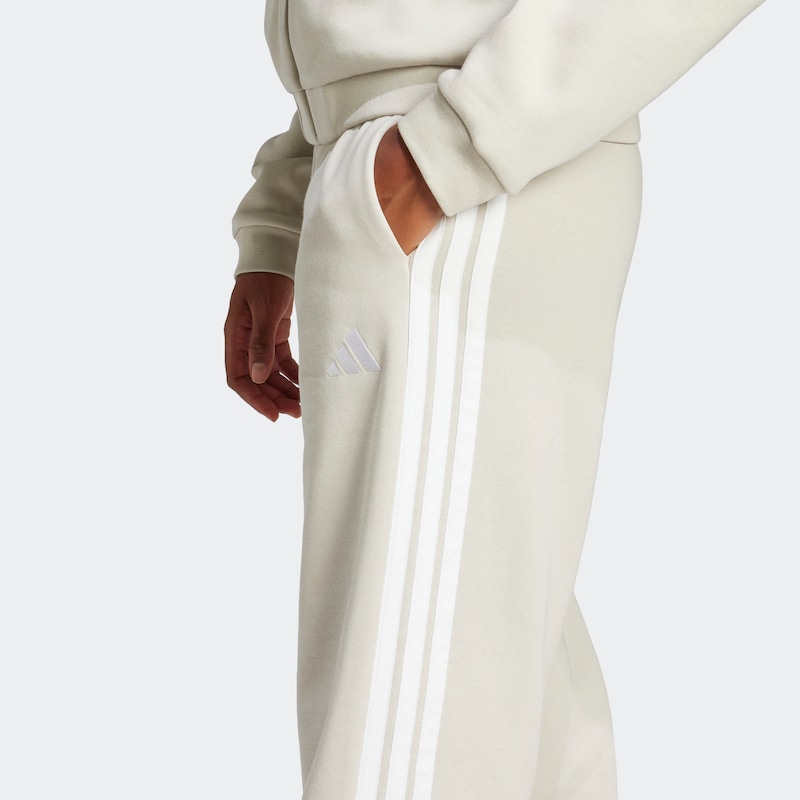 Sinned X About You Loosefit Pantalón Deportivo ADIDAS SPORTSWEAR En Gris Claro