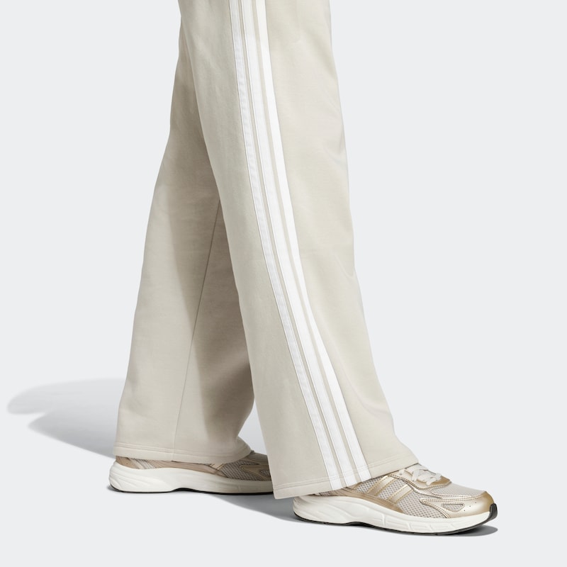 Sinned X About You Loosefit Pantalón Deportivo ADIDAS SPORTSWEAR En Gris Claro