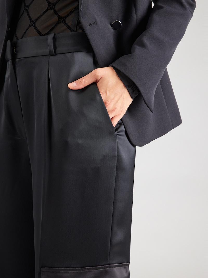 Sinned X About You Pierna Ancha Pantalón Plisado 'Hanira' HUGO En Negro