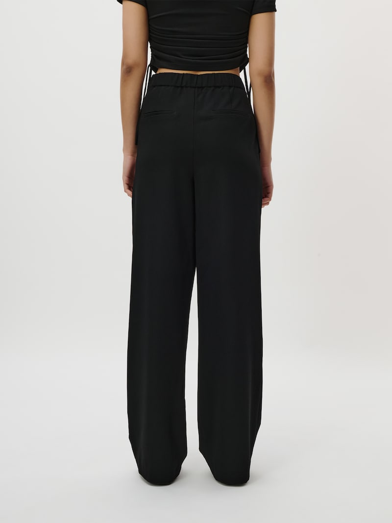 Sinned X About You Pierna Ancha Pantalón Plisado 'Svea' LeGer By Lena Gercke En Negro