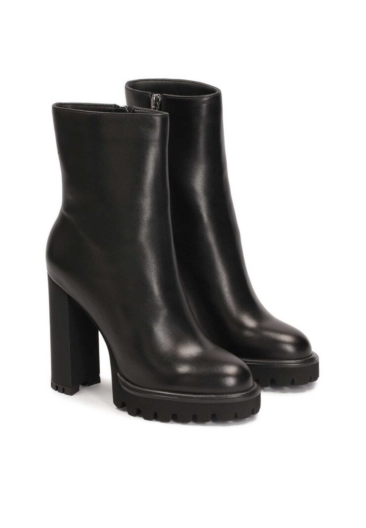 Sinned X About You Botas Kazar En Negro