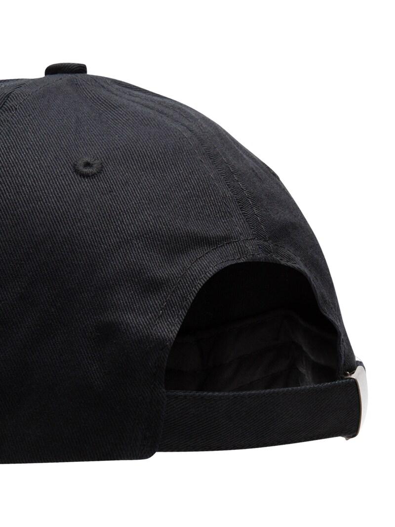 Sinned X About You Gorra GUESS En Negro