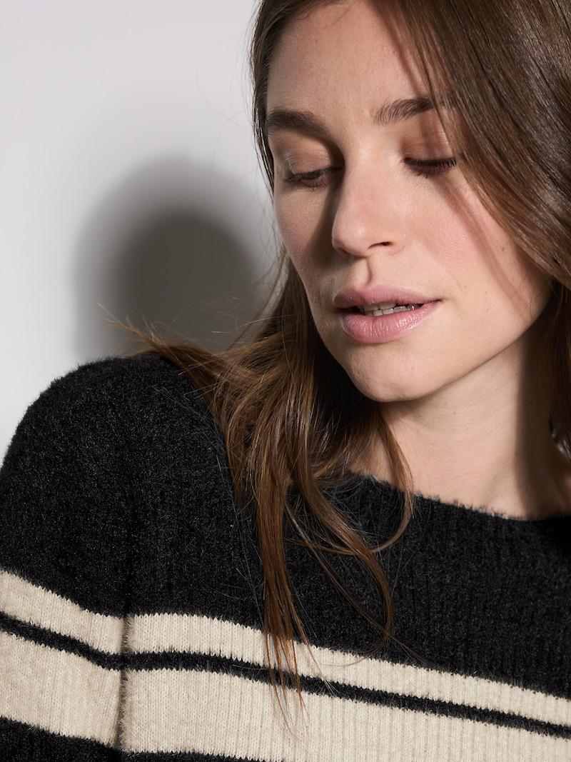 Sinned X About You Jersey CECIL En Negro