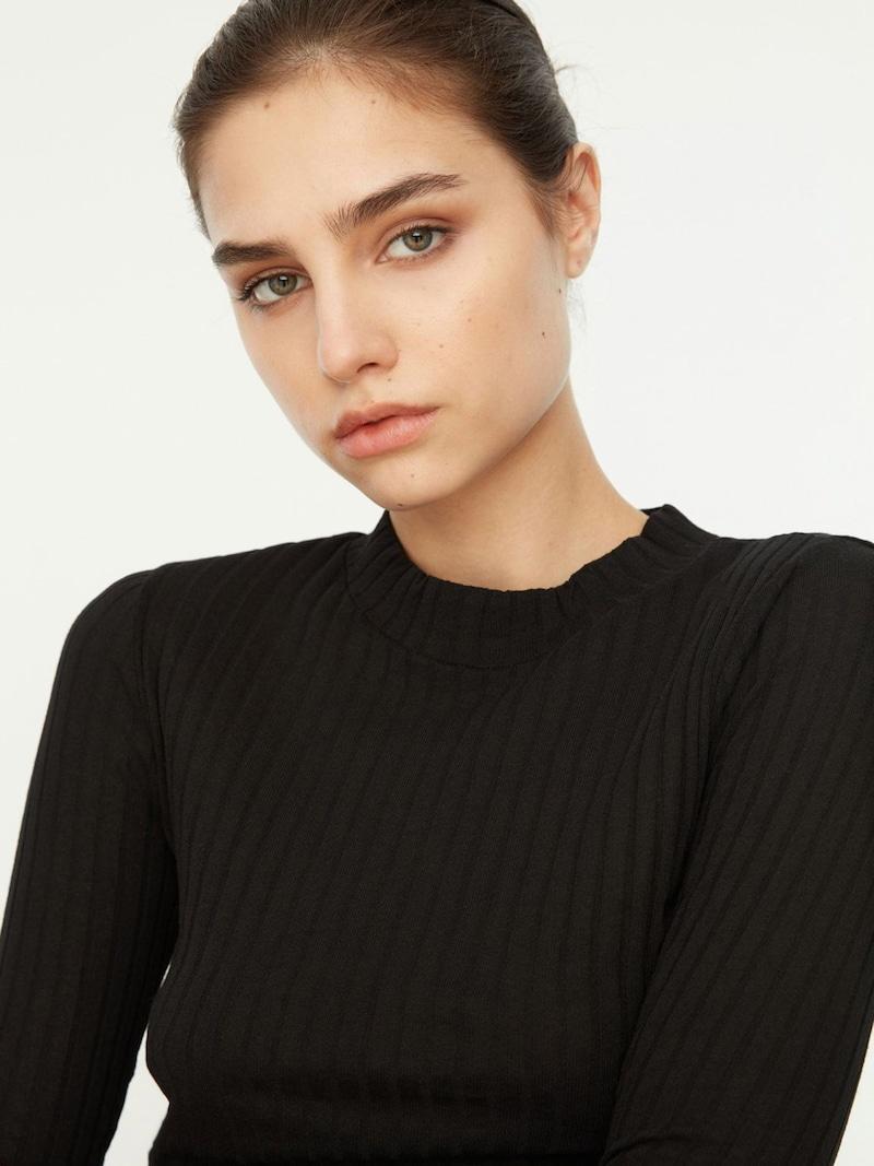 Sinned X About You Jersey Trendyol En Negro