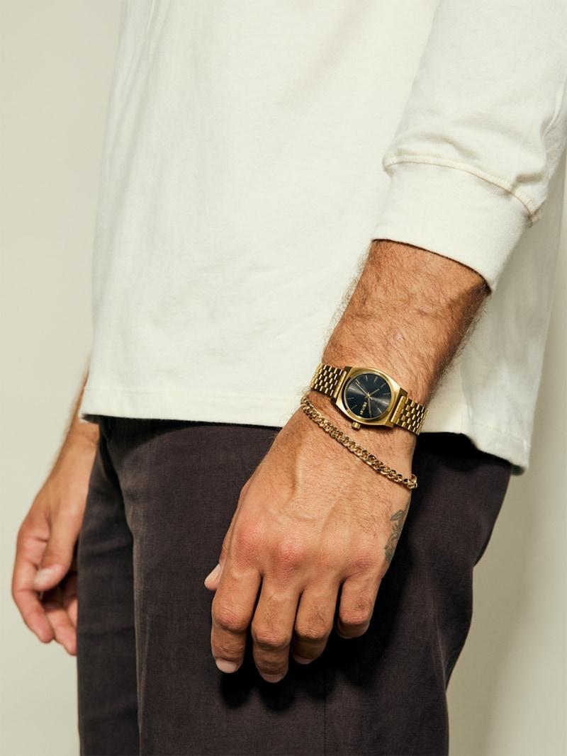 Sinned X About You Reloj Analógico Nixon En Oro