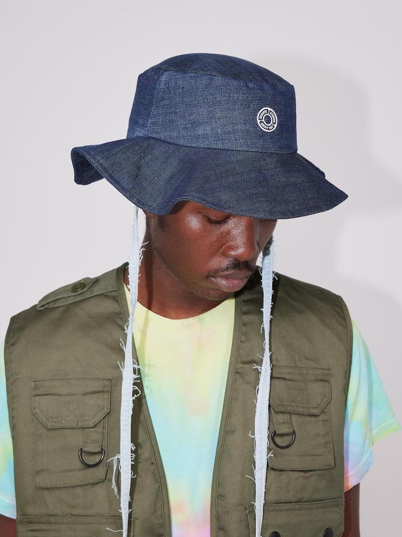 Sinned X About You Sombrero 'Denim Fisher' ABOUT YOU REBIRTH STUDIOS En Azul Denim