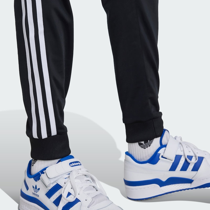 Sinned X About You Tapered Pantalón 'Adicolor' ADIDAS ORIGINALS En Negro