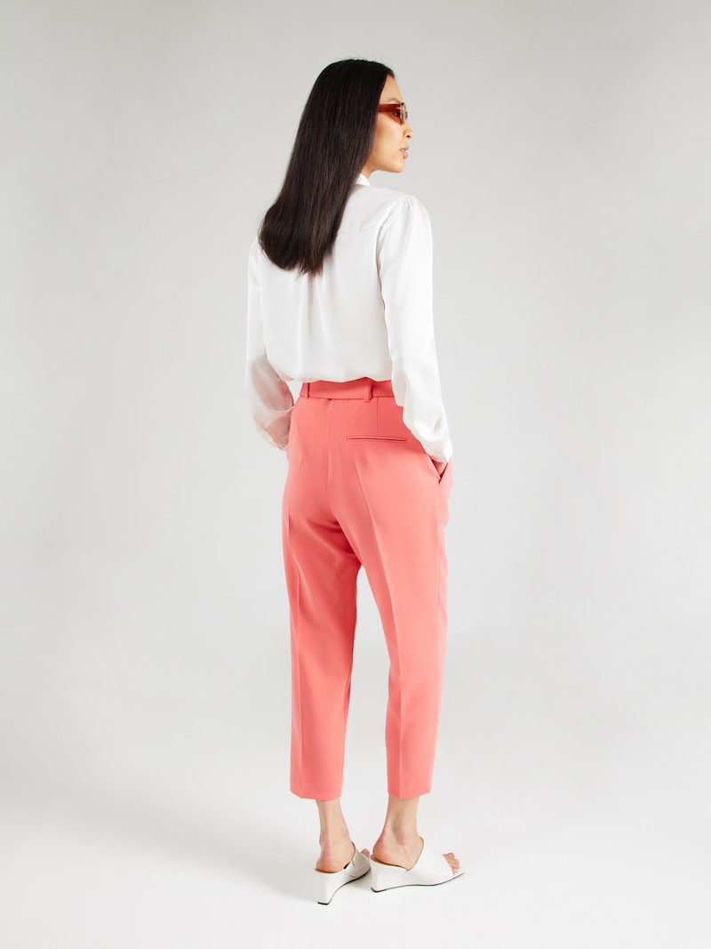 Sinned X About You Tapered Pantalón Plisado 'Tapiah' BOSS En Frambuesa