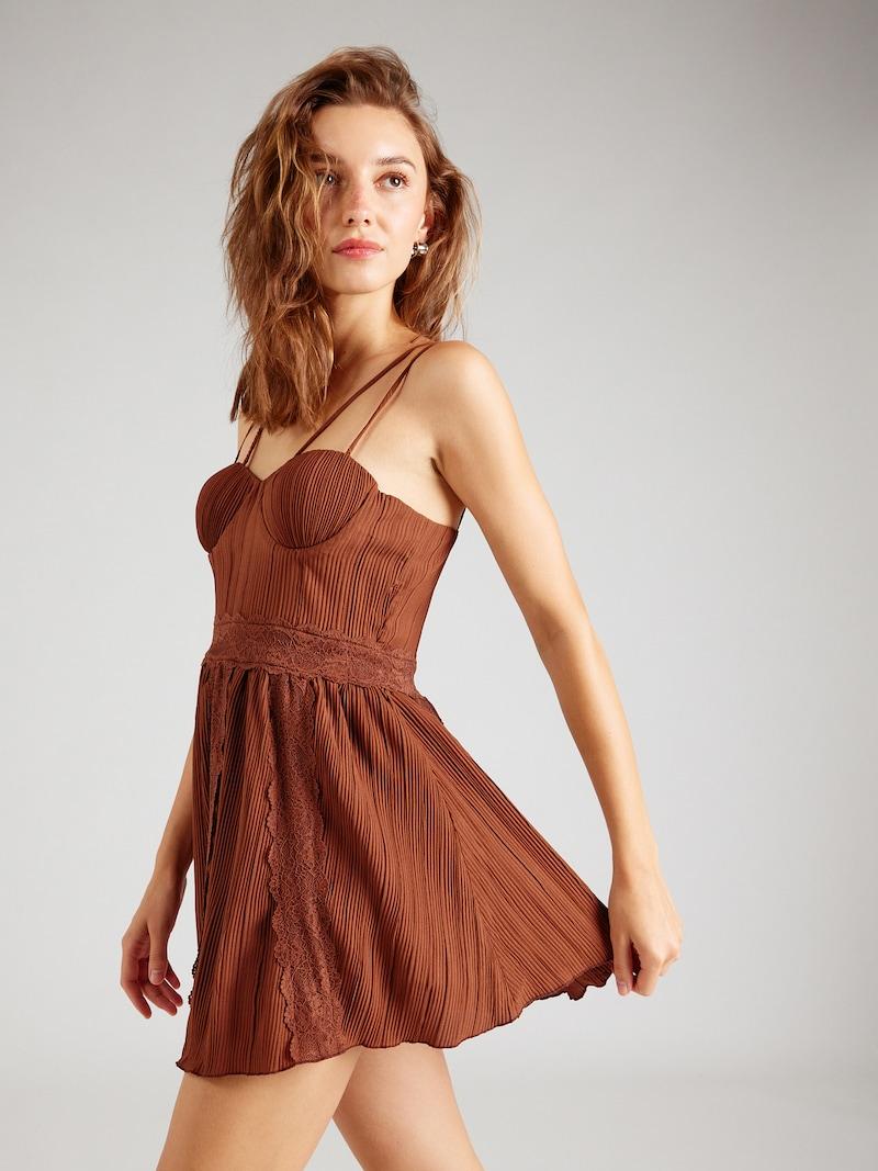 Sinned X About You Vestido De Gala ABOUT YOU X Laura Giurcanu En Marrón