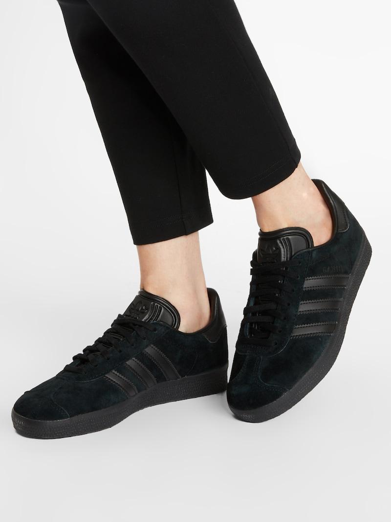 Sinned X About You Zapatillas Deportivas Bajas 'Gazelle' ADIDAS ORIGINALS En Negro
