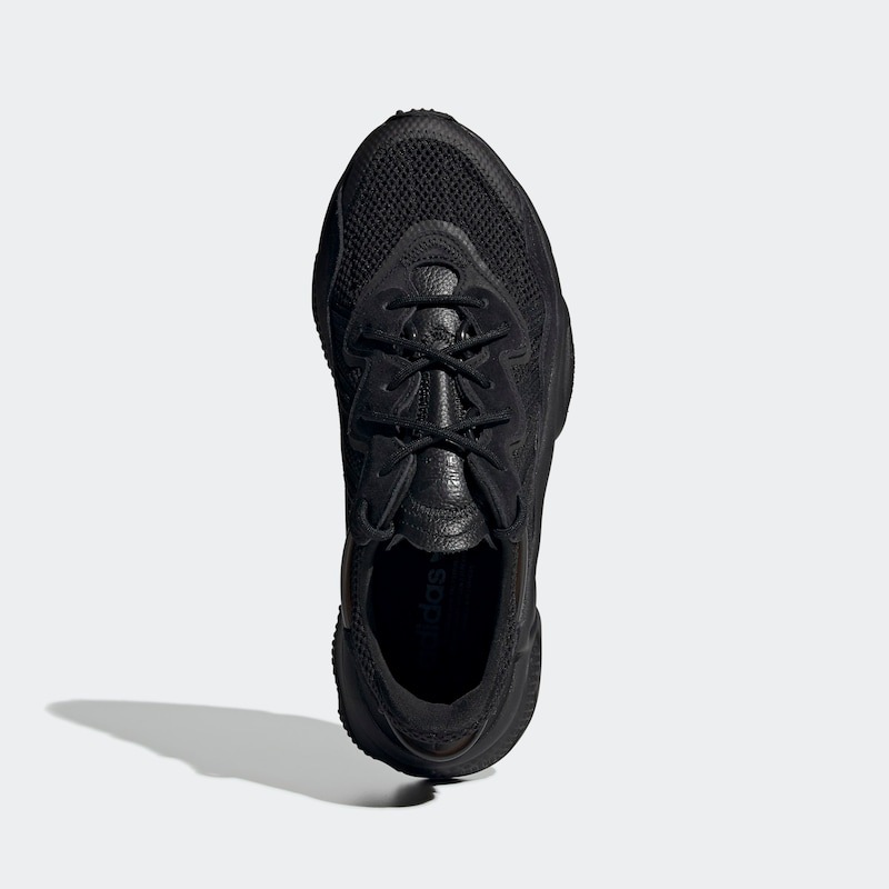 Sinned X About You Zapatillas Deportivas Bajas 'Ozweego' ADIDAS ORIGINALS En Negro