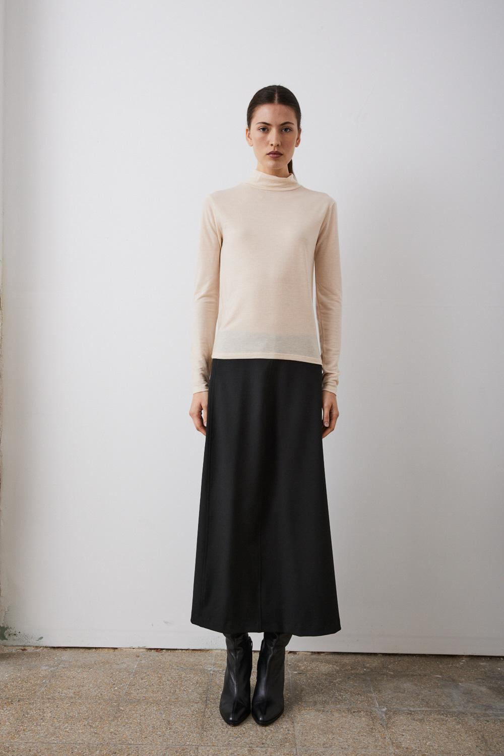 sita murt Camiseta básica cuello cisne