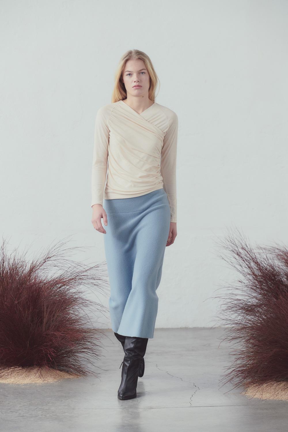 sita murt Camiseta cruzada ajustada